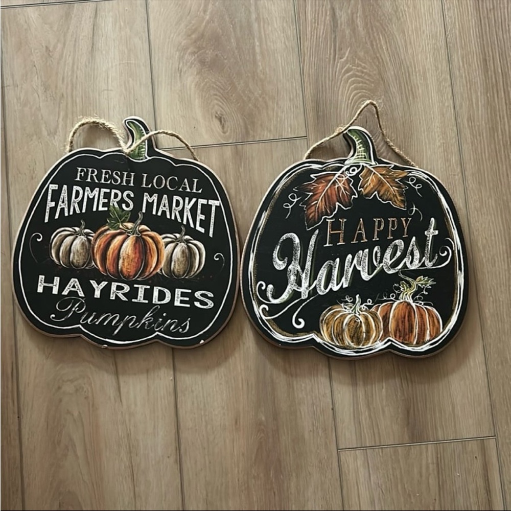 Fall wall hangings
